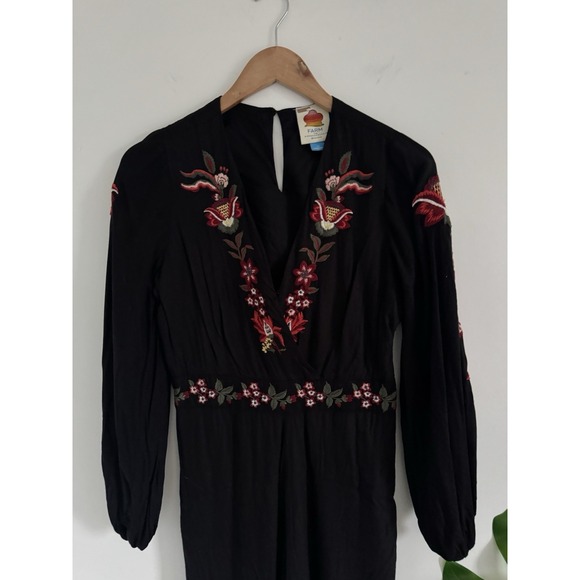Farm Rio Anthropologie Black Embroidered Wide Leg Jumpsuit XS - Picture 4 of 8